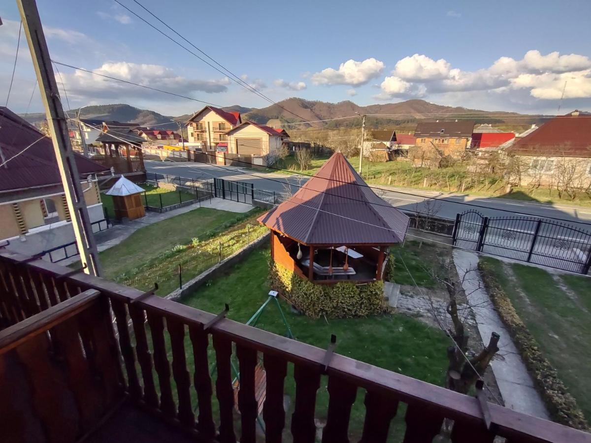 Pensiunea Ghita Vasile Vadu Izei Exteriör bild